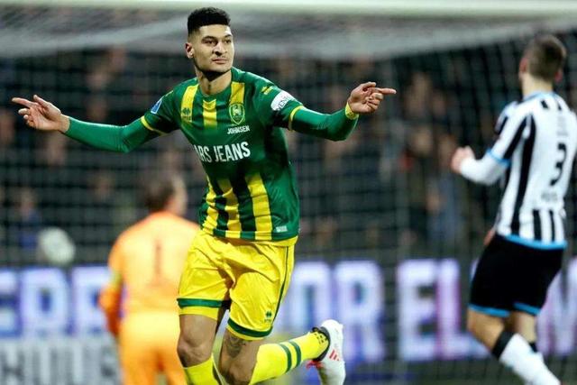 穆夏拉本赛季为拜仁打进第4粒头球 五大联赛最多